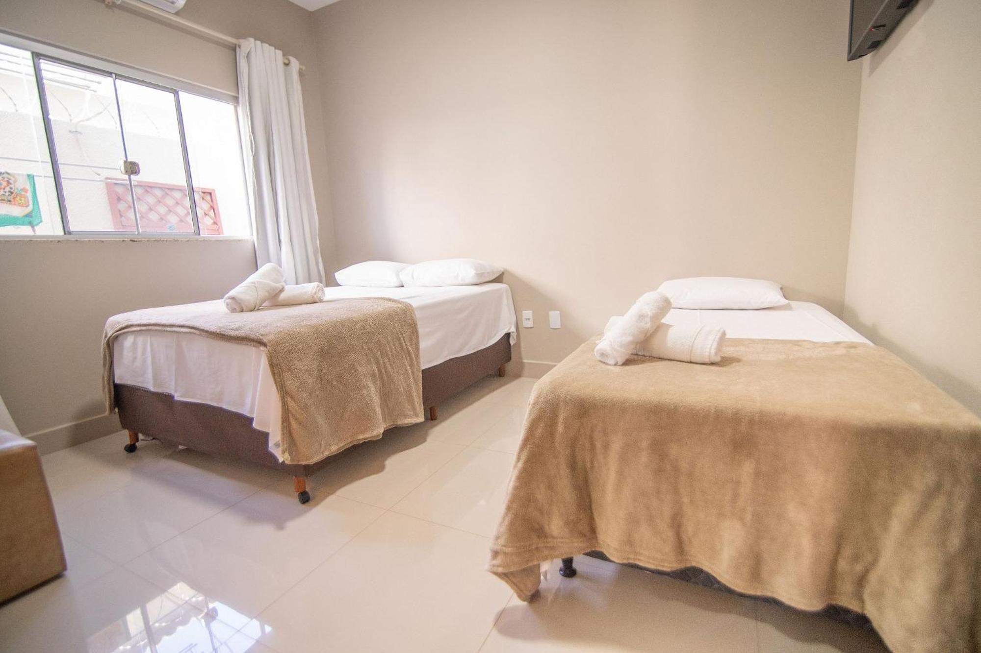 Casa Ipe - Luxo Em Cond Fechado C/piscina Aquecida * Caldas Novas